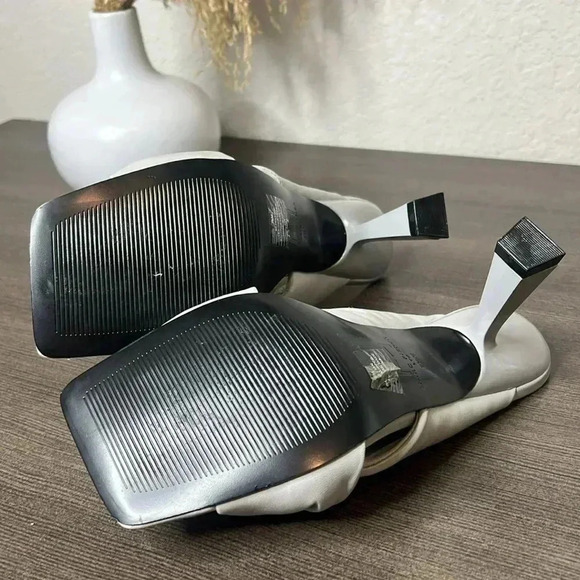 MARC FISHER Gray Knot Comfort Dellian Square Toe Slip On Leather Heeled Sandal - Picture 11 of 12